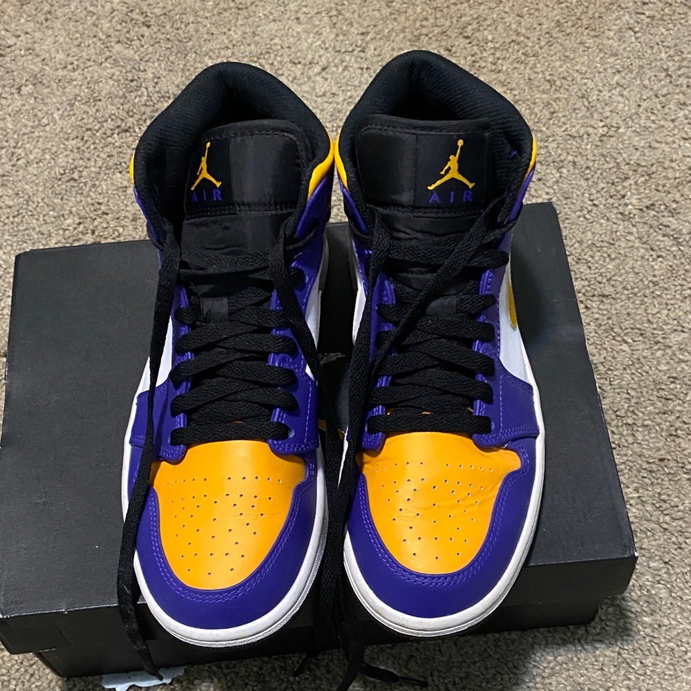 Nike Black and Purple Sneakers - Picture 4 of 5